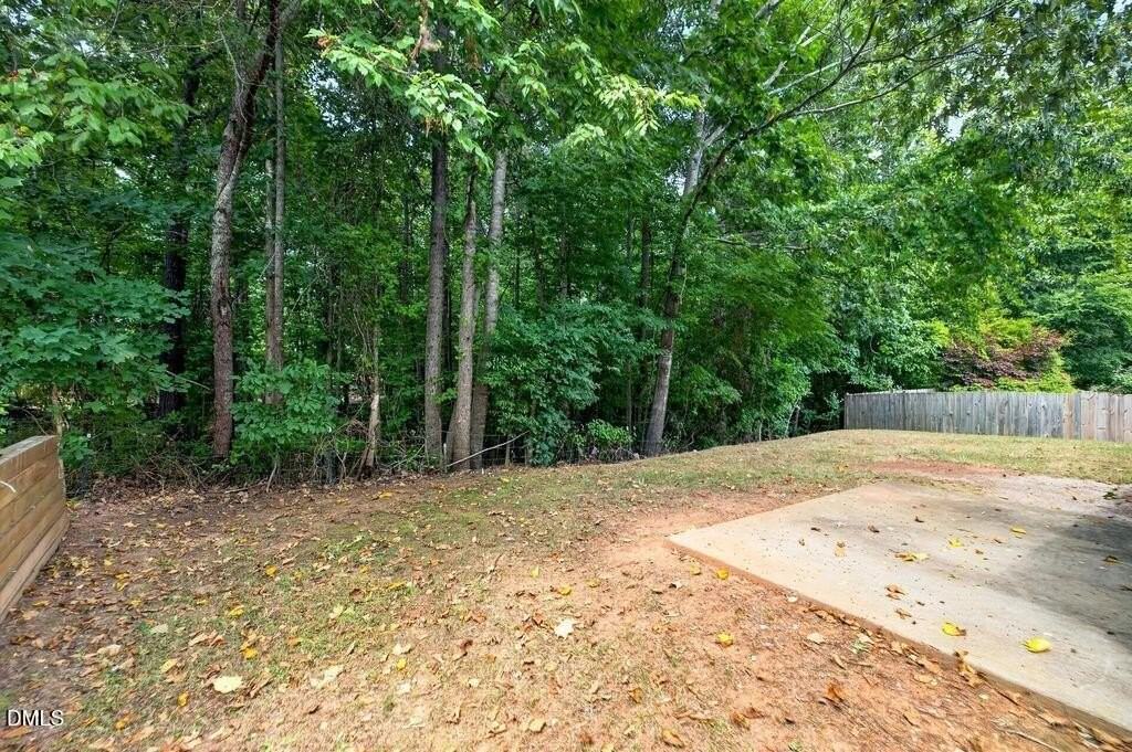 160 Hutson Ln - Photo 4 of 27