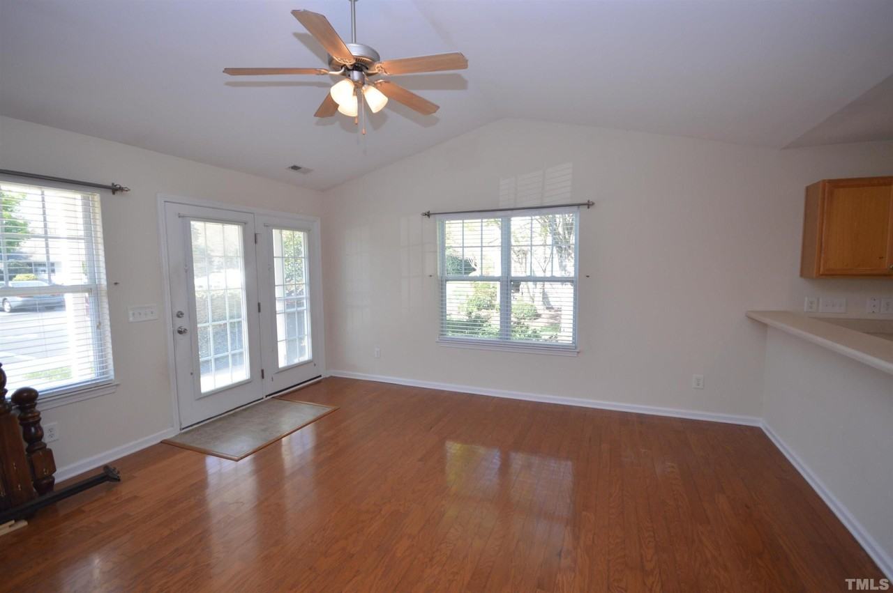 3615 Bison Hill Ln - Photo 7 of 20