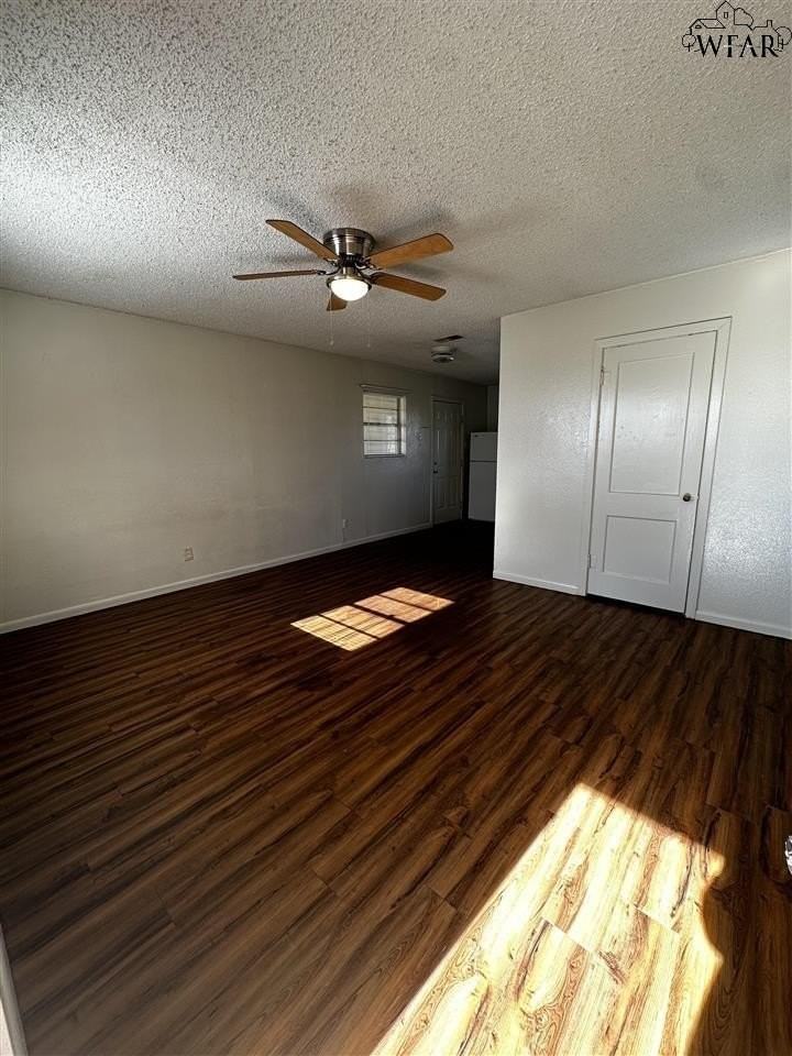 3020 Stearns Ave - Photo 2 of 7