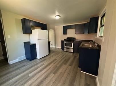 929 Vankirk St #1 - Photo 3 of 7