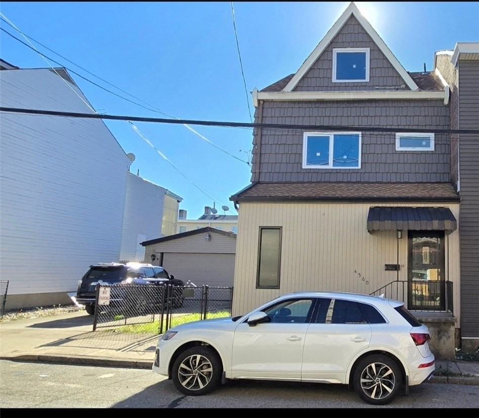 4560 Friendship Ave - Photo 2 of 20
