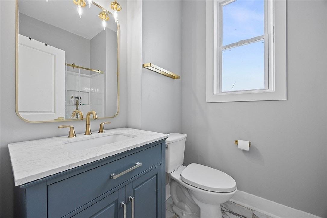 1109 E Carson St - Photo 5 of 13