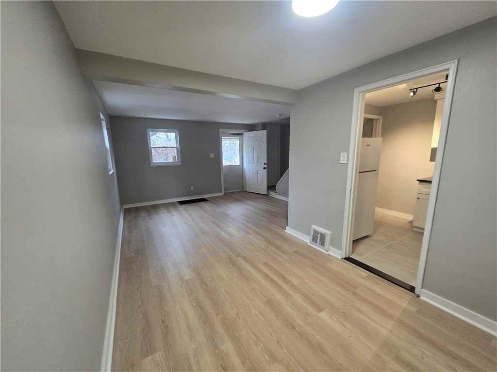 50 Wenzell Pl - Photo 7 of 19