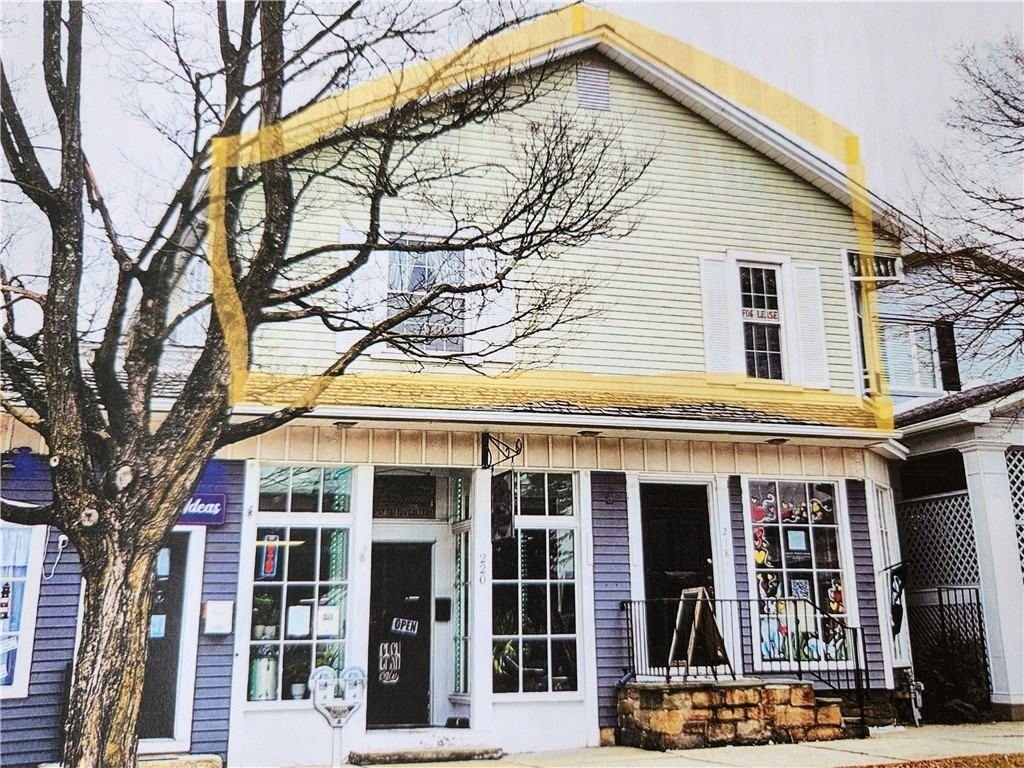 218 W Main St