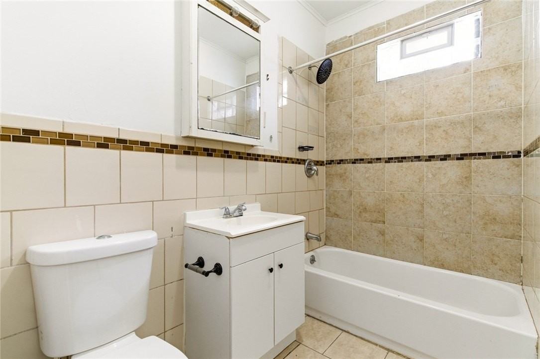 241 Watson Blvd - Photo 4 of 9