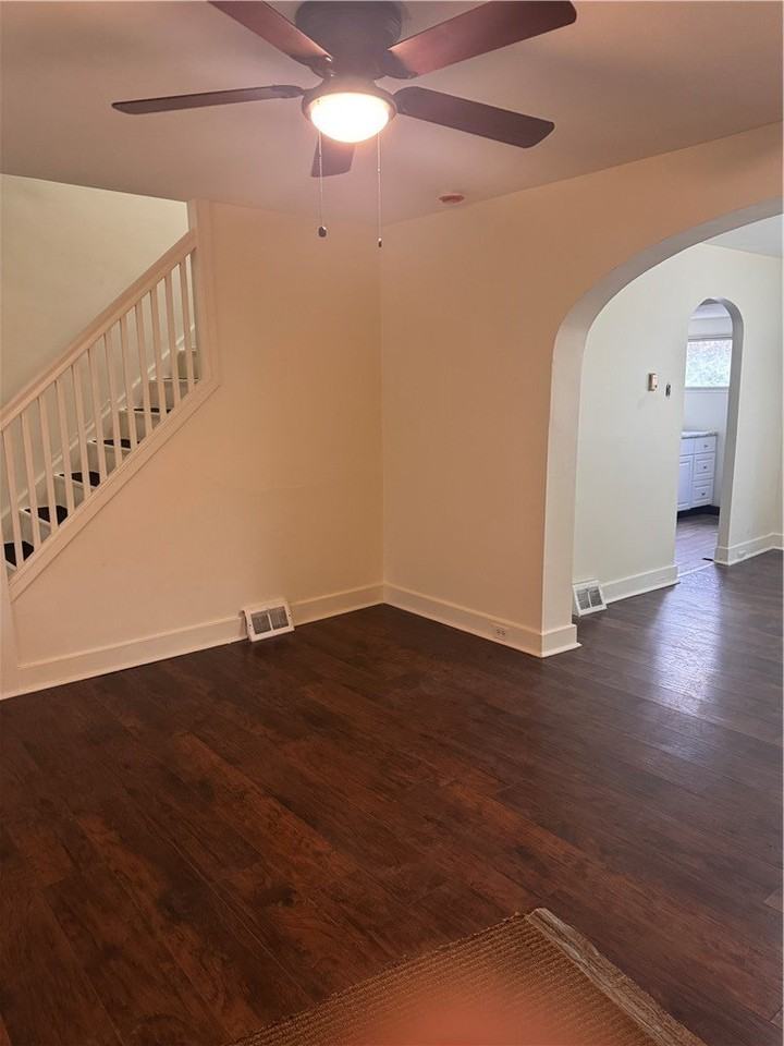 727 Maytide St - Photo 5 of 16