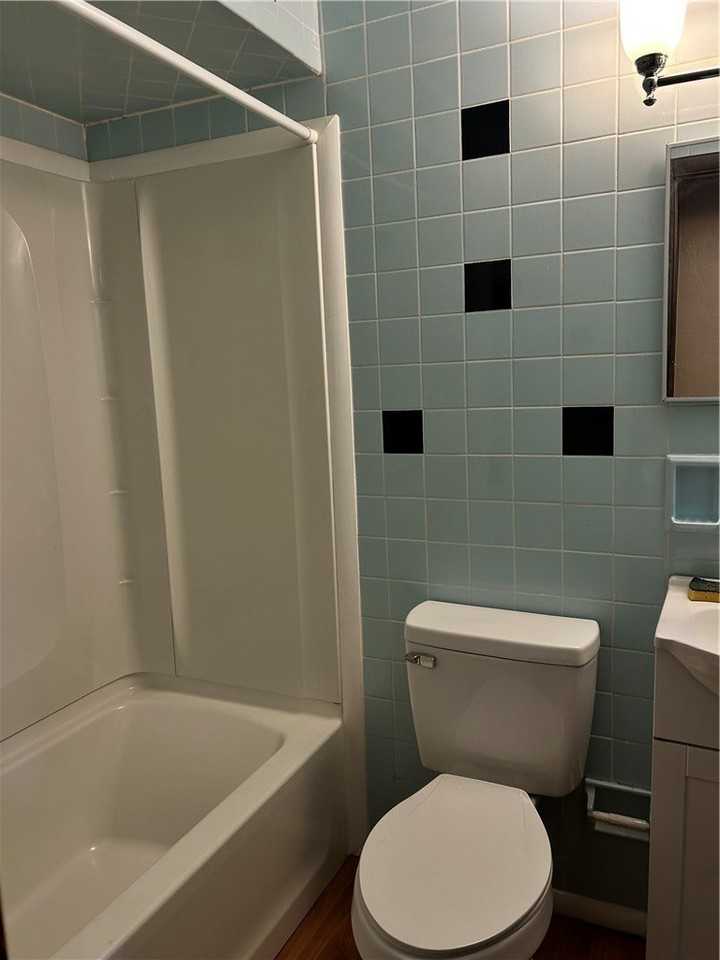 135 Union St - Photo 3 of 6