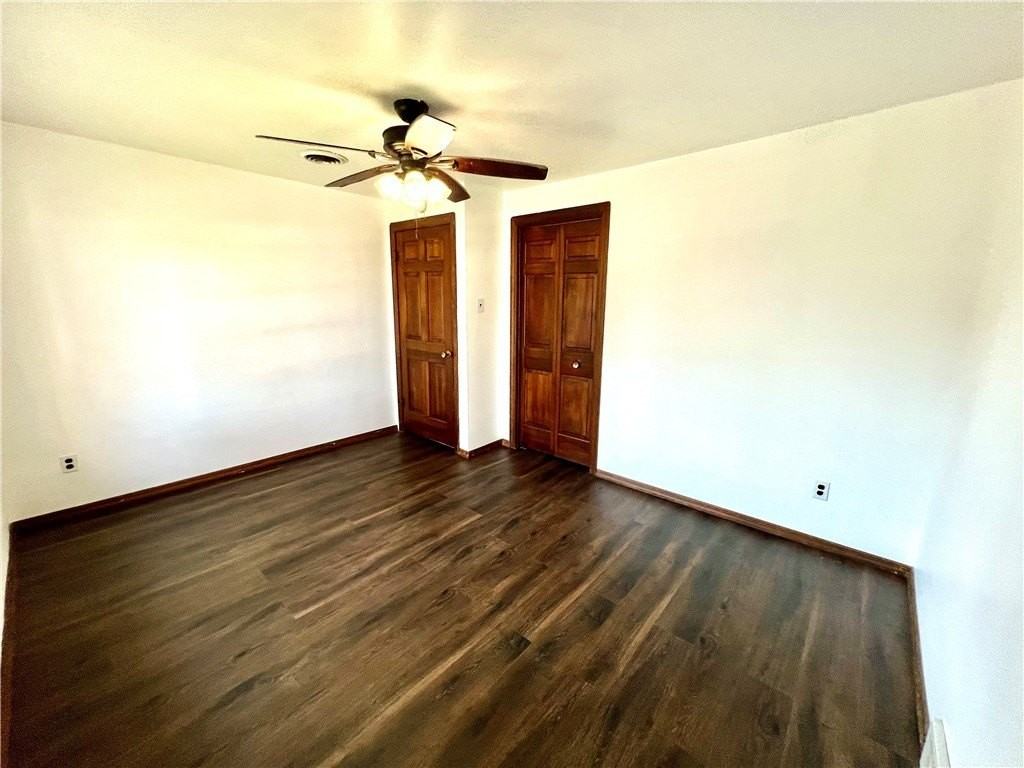 421 E Fairmont Ave - Photo 6 of 10