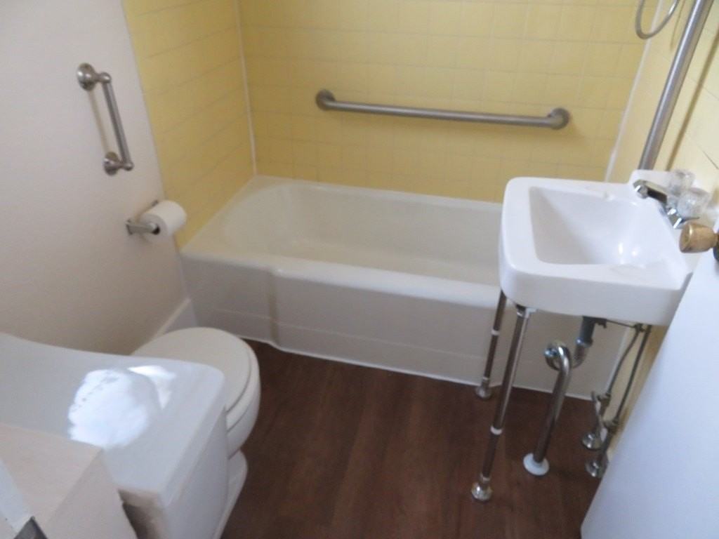 203 Main St #3A - Photo 4 of 7