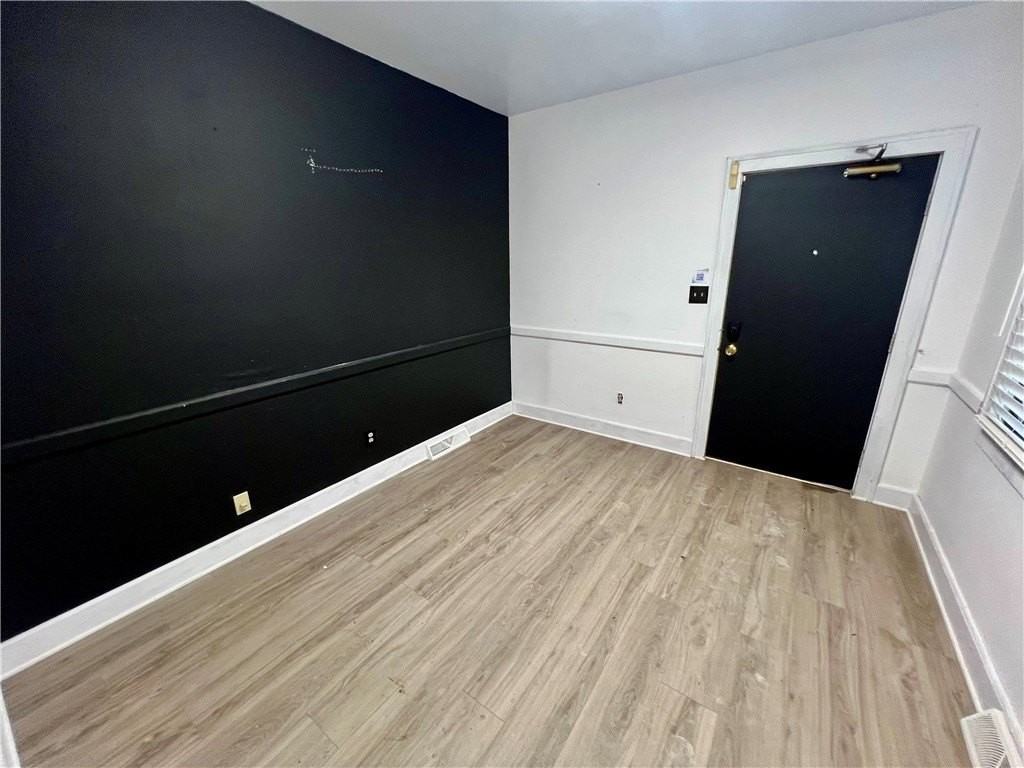 2 E Moody Ave - Photo 7 of 9
