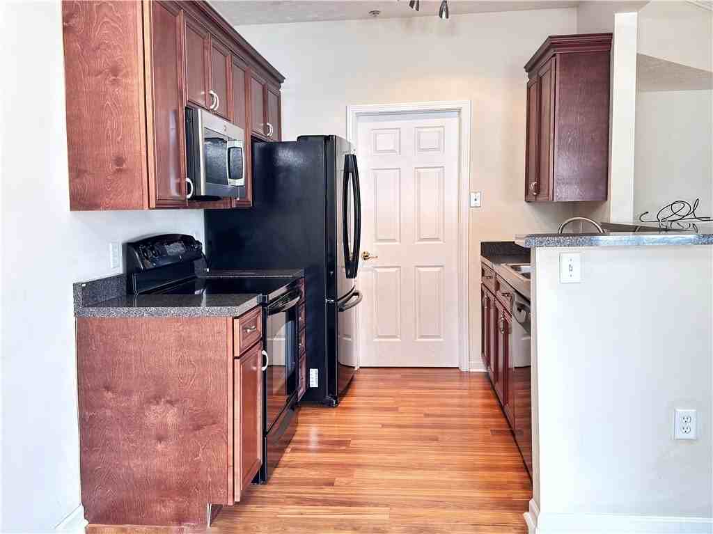 203 Sonie Dr - Photo 5 of 24