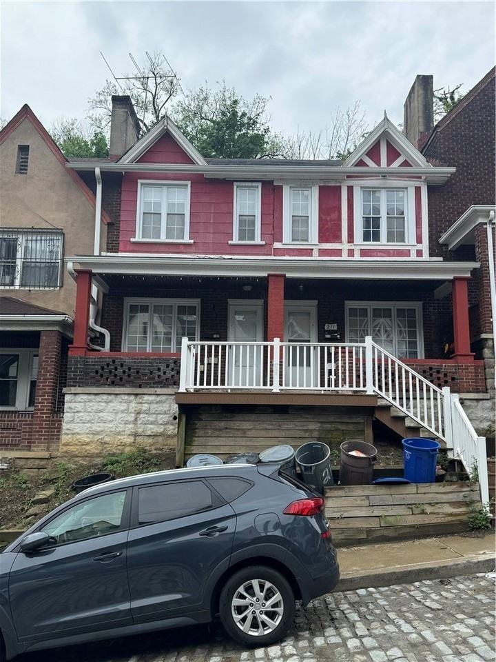 211 Chesterfield Rd