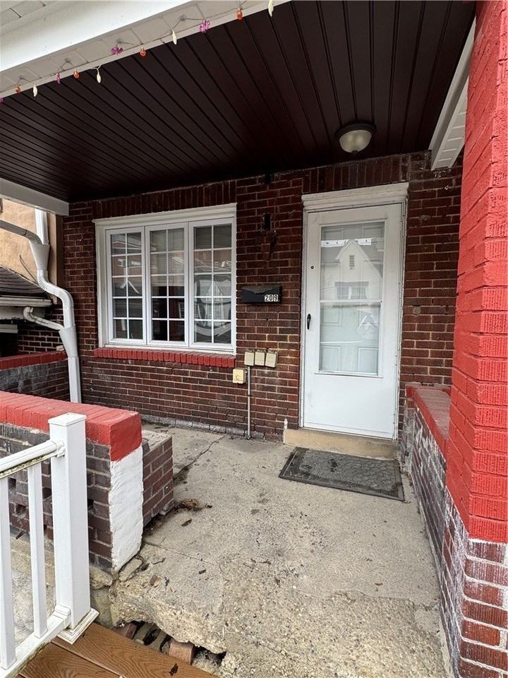209 Chesterfield Rd - Photo 2 of 19