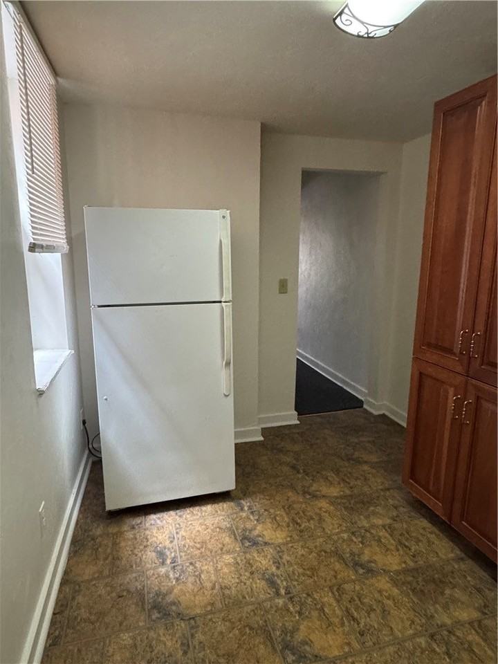 209 Chesterfield Rd - Photo 7 of 19