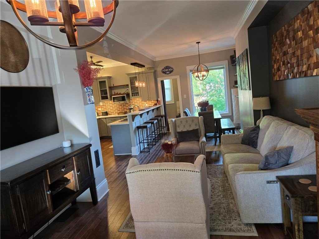 508 S Lang Ave - Photo 4 of 25