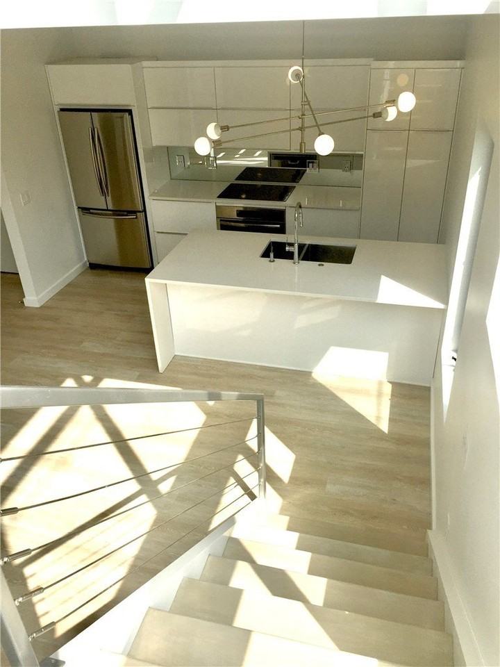 110 S 15th St #1 - Photo 6 of 14