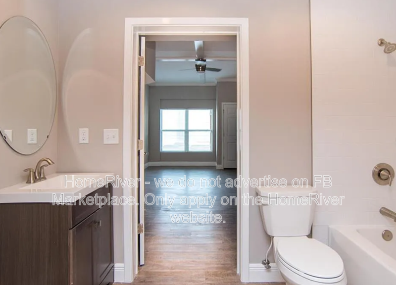 3300 Oak St Ne #101 - Photo 3 of 19