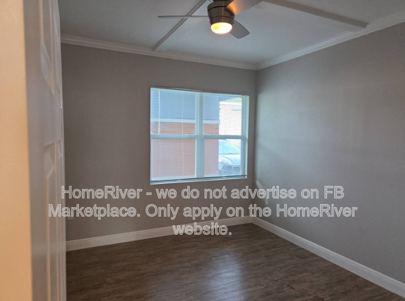 3300 Oak St Ne #101 - Photo 6 of 19