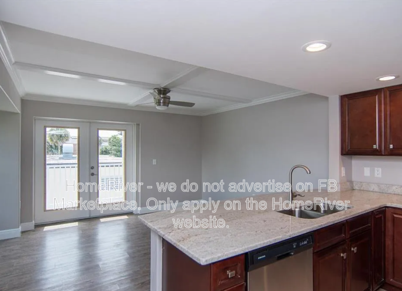 3300 Oak St Ne #101 - Photo 7 of 19