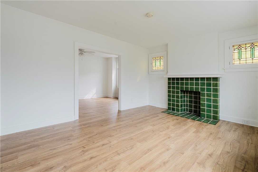 2651 Pioneer Ave - Photo 3 of 14