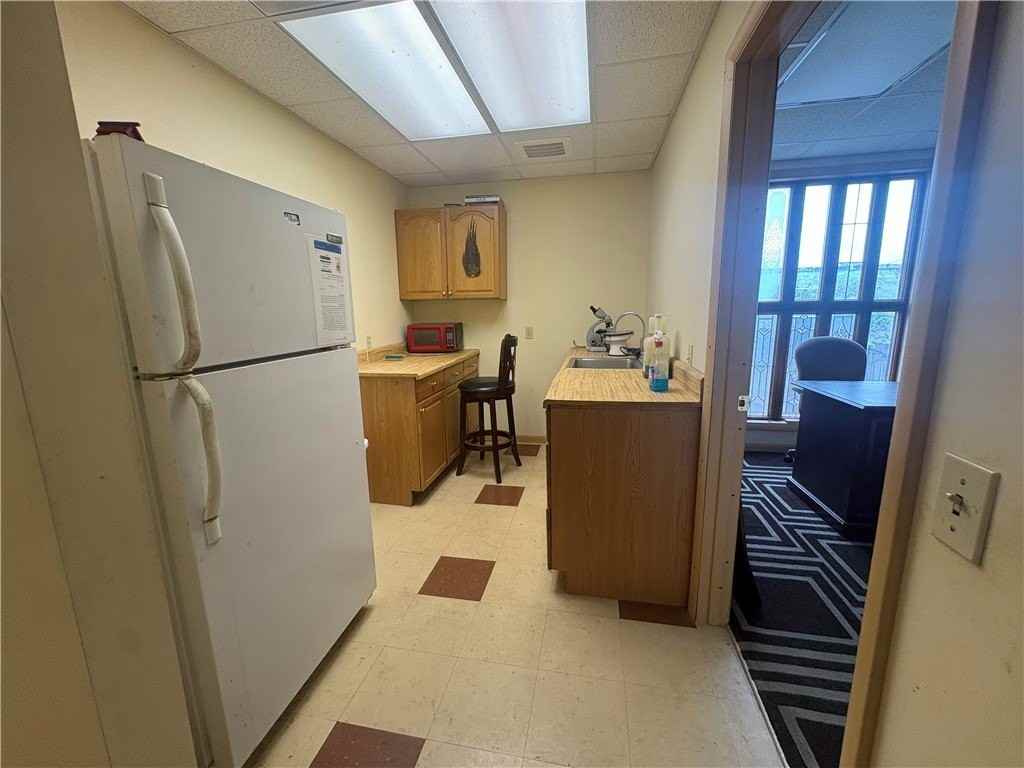 971 Pittsburgh St - Photo 4 of 16