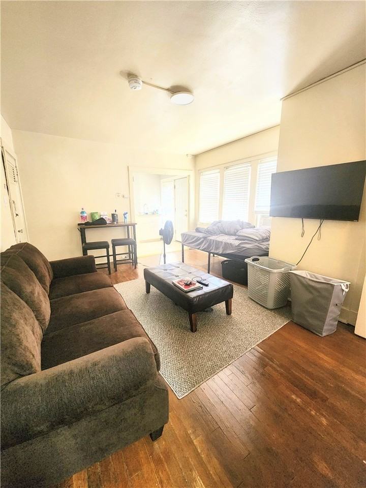 5854 Forbes Ave #12