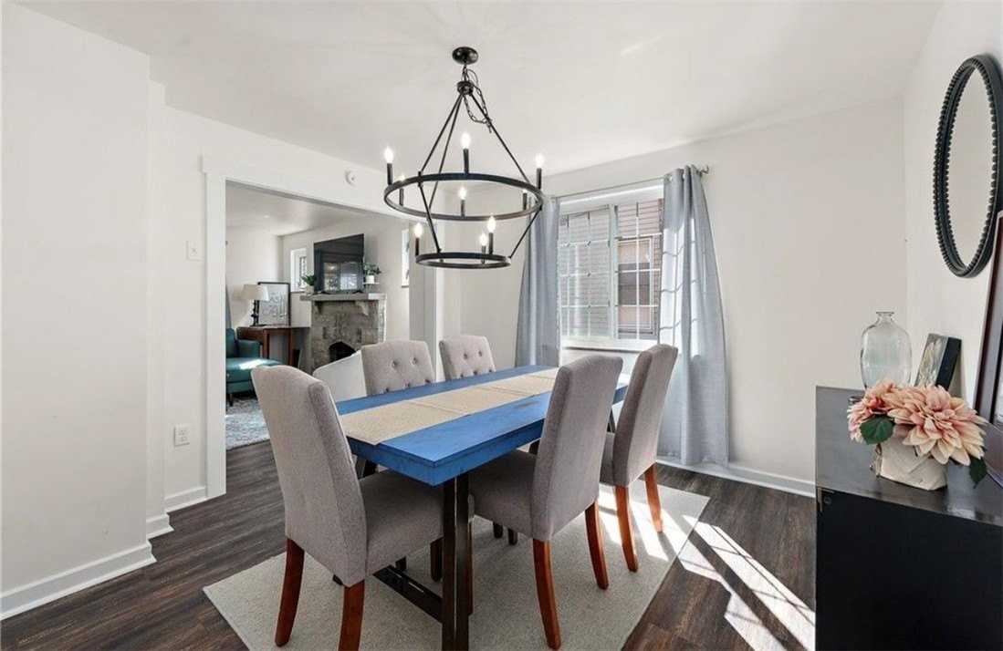327 Chestnut St - Photo 3 of 9