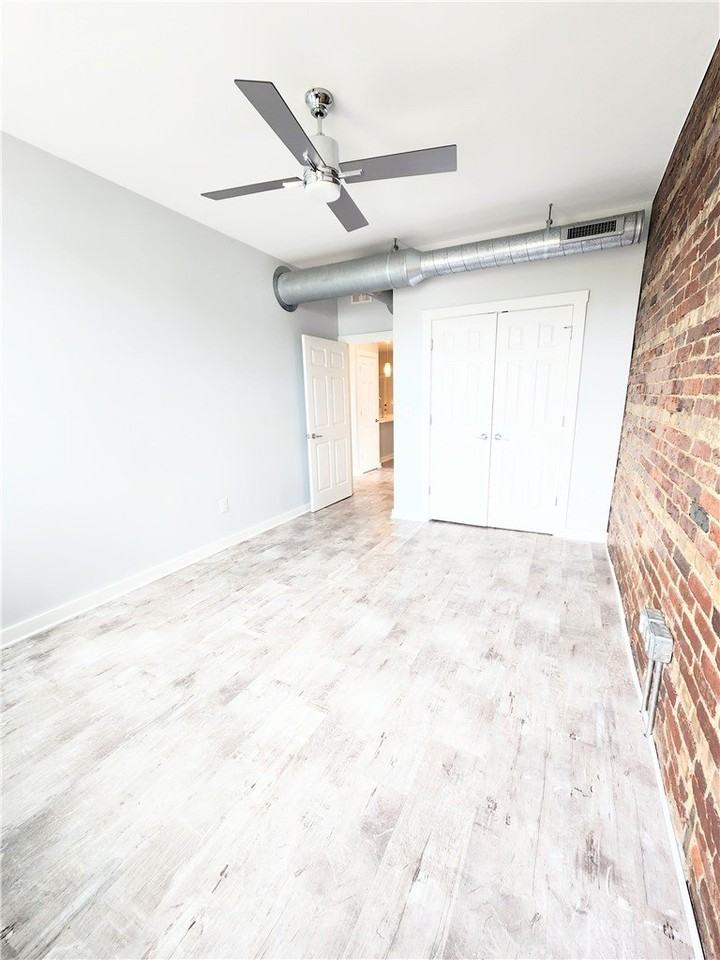 6026 Butler St #2ndFL - Photo 6 of 7