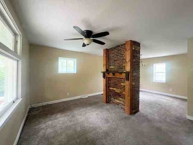 358 Pointview Rd - Photo 2 of 12