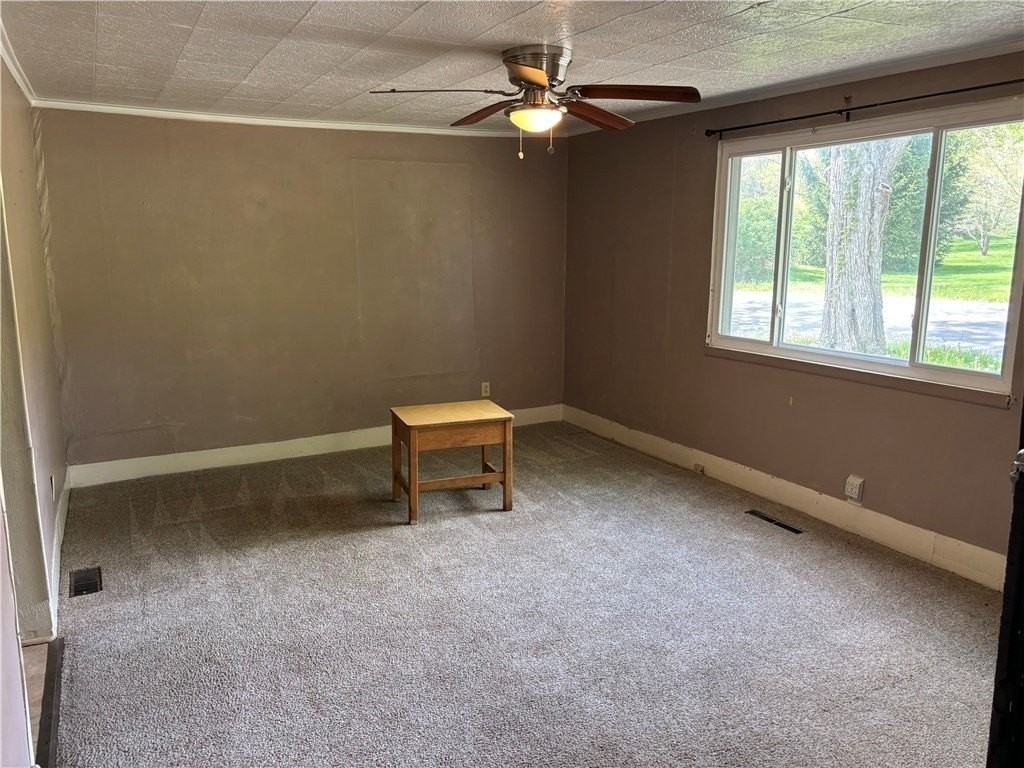 44 Bedford Rd - Photo 5 of 12
