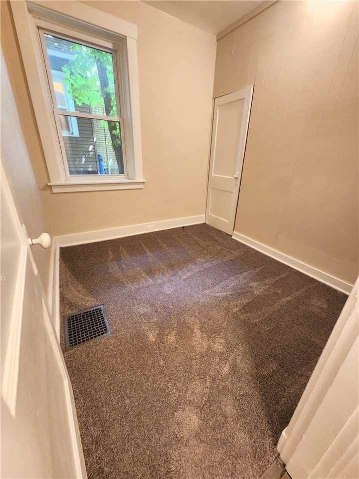 3332 Portola Ave #1 - Photo 5 of 7