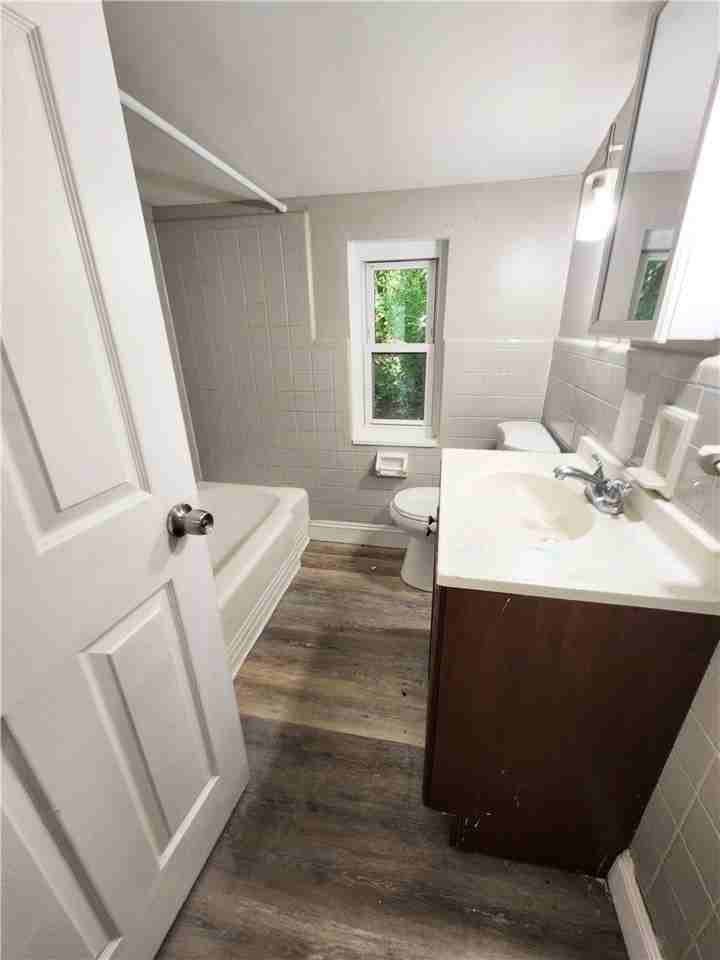 449 Idlewood Rd - Photo 5 of 6