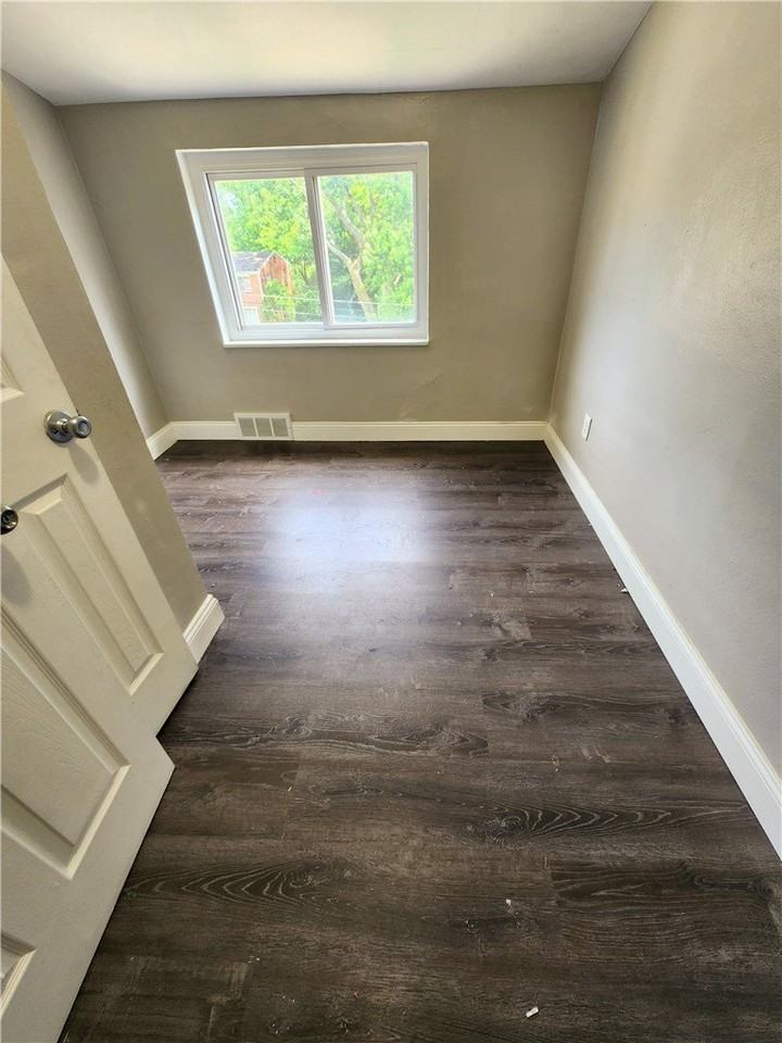 449 Idlewood Rd - Photo 6 of 6