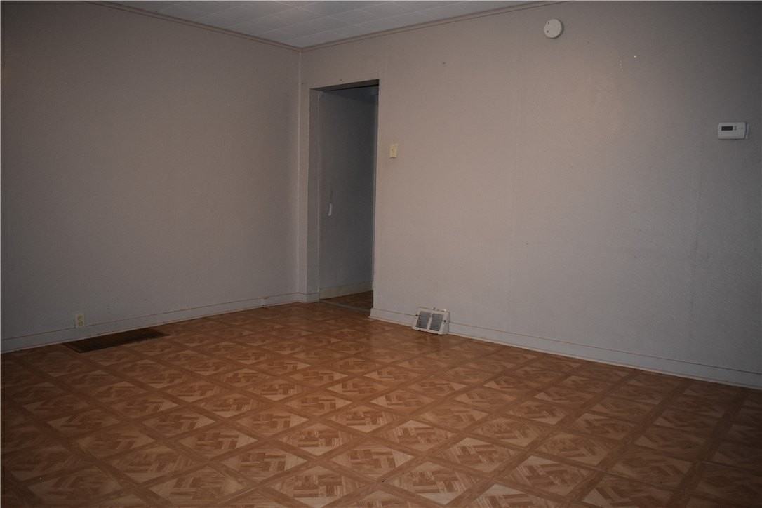 17 Jefferson St - Photo 6 of 18