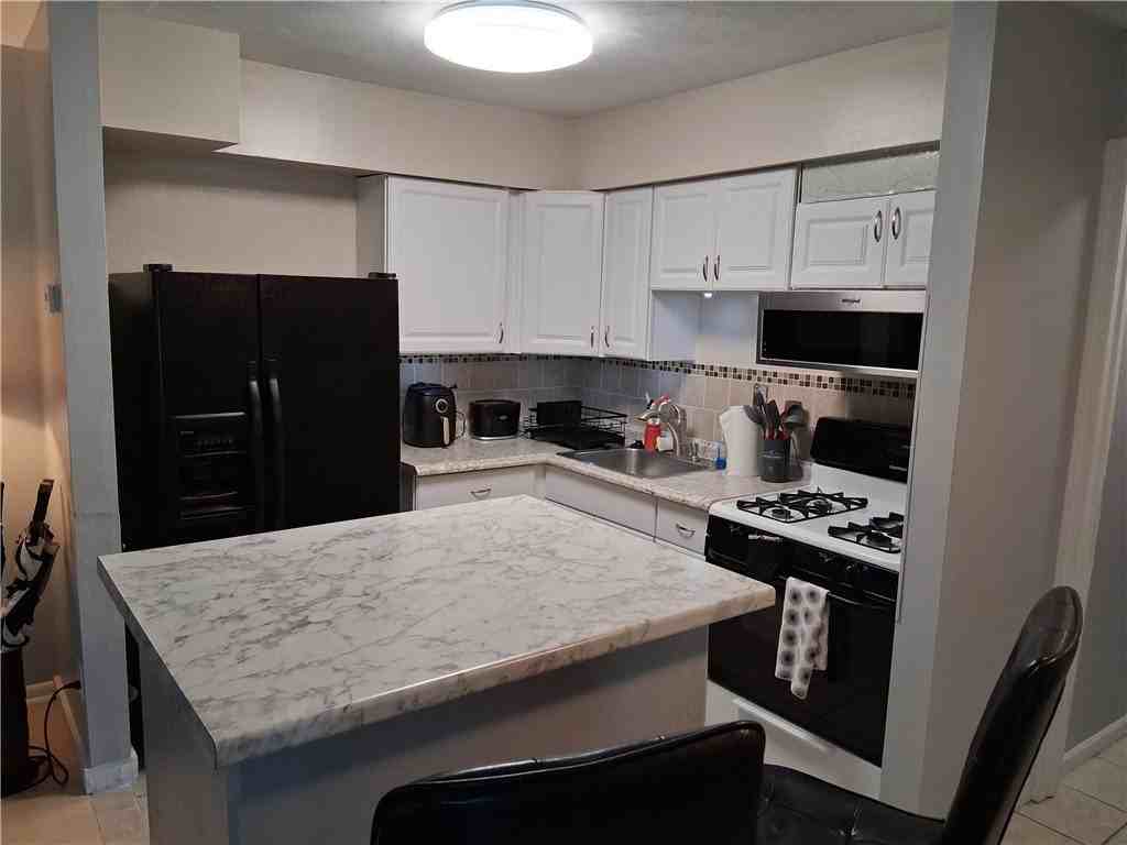 701 College Park Dr #2 - Photo 3 of 8