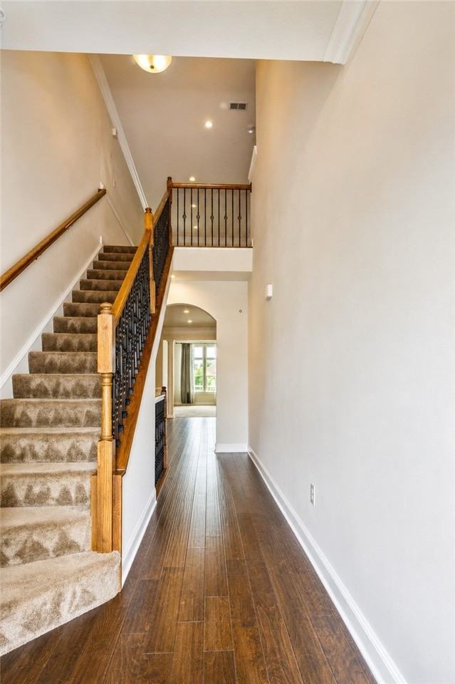 2516 Adele Ct - Photo 5 of 36