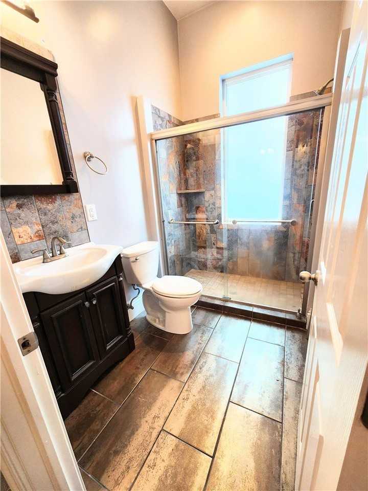 6064 Butler St #2 - Photo 6 of 8