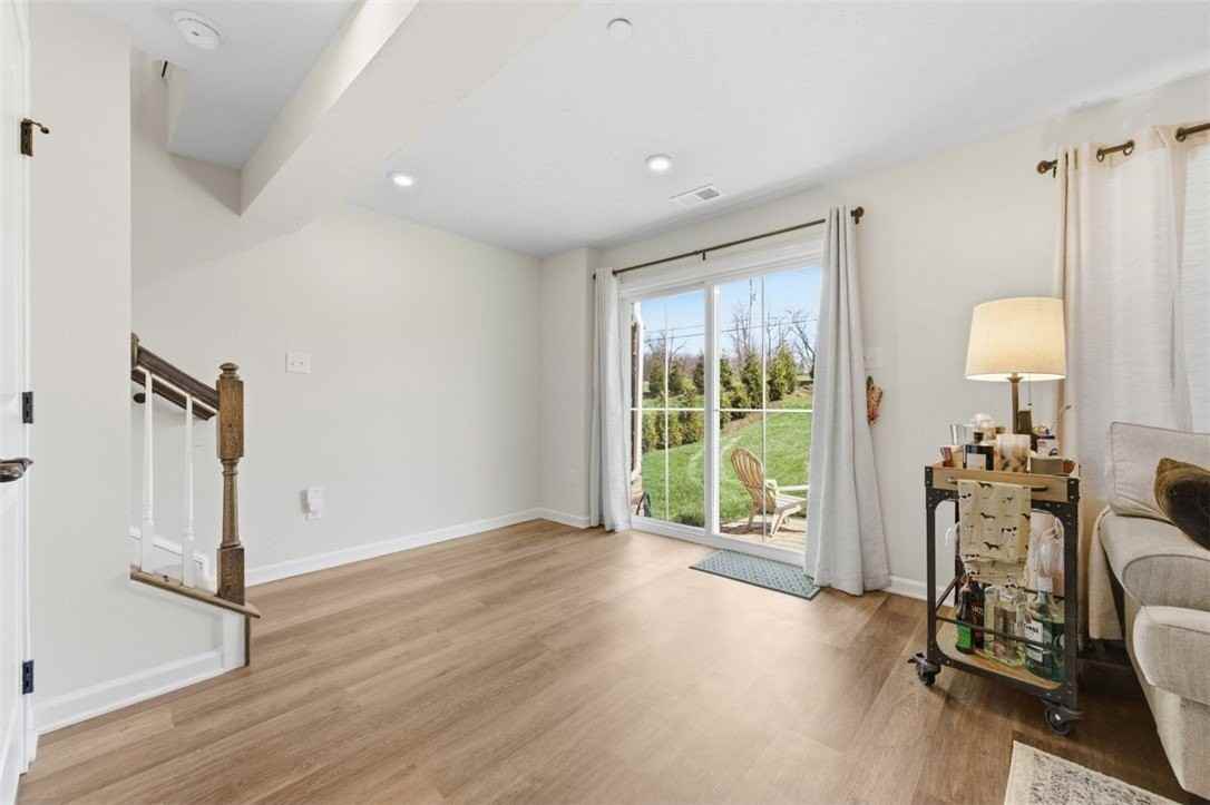 7402 Chestnut Way - Photo 6 of 36