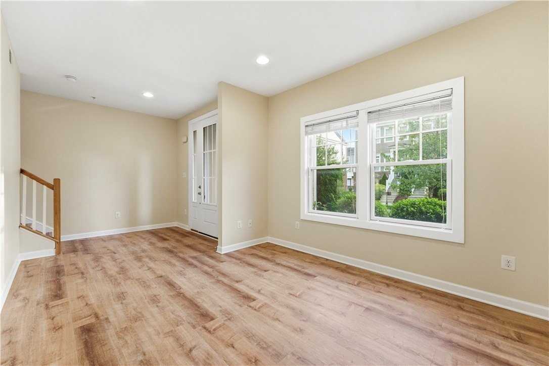335 Osona Ln - Photo 3 of 48