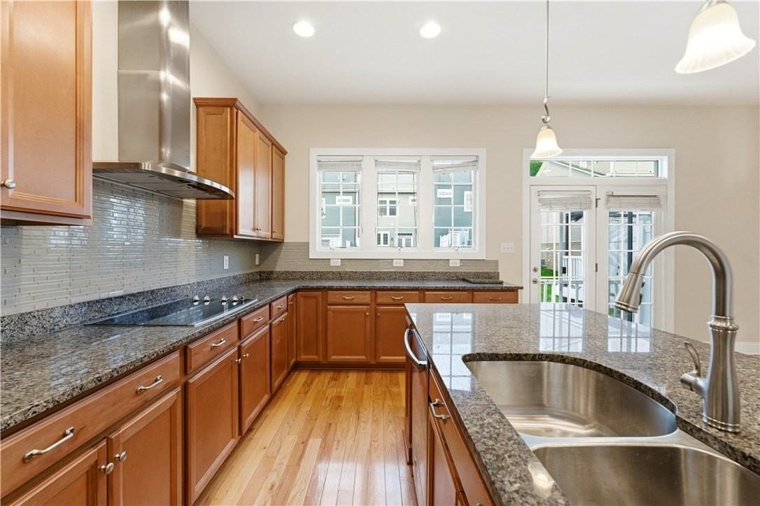 335 Osona Ln - Photo 7 of 48