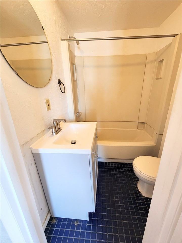 4901 Penn Ave #5 - Photo 5 of 7