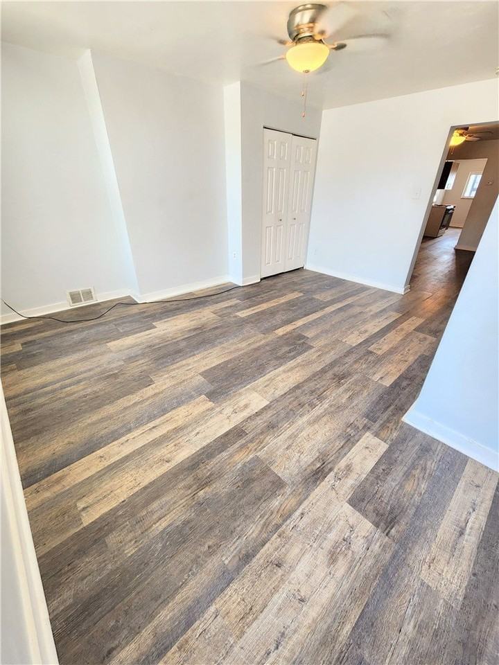 5231 Butler St #2ndFL - Photo 5 of 9