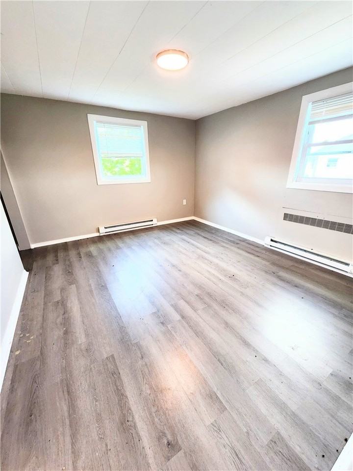 127 Constitution Cir - Photo 6 of 8