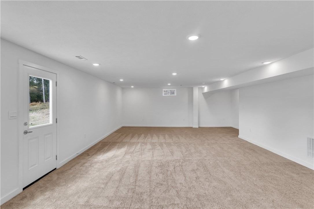 315 William Dr - Photo 2 of 26