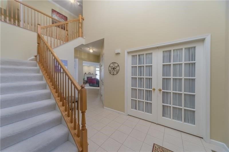 1403 N Shevlin Ct - Photo 3 of 25