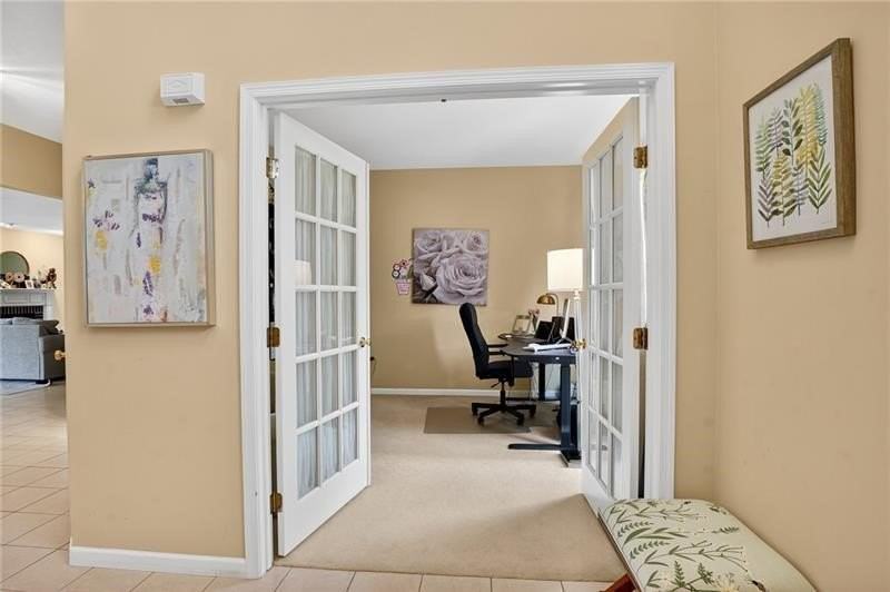 1403 N Shevlin Ct - Photo 4 of 25