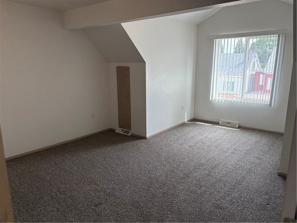 225 Tasso St - Photo 6 of 13