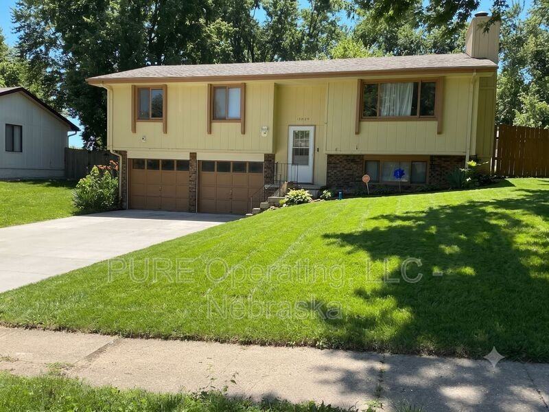 15229 Y St - Photo 4 of 27