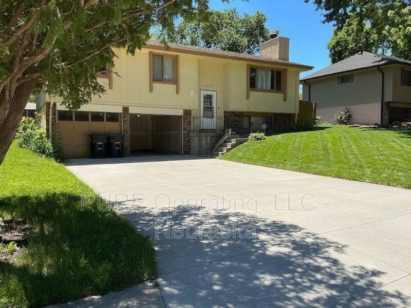 15229 Y St - Photo 3 of 27