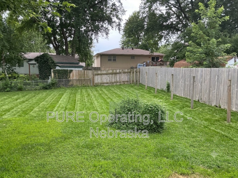 15229 Y St - Photo 5 of 27